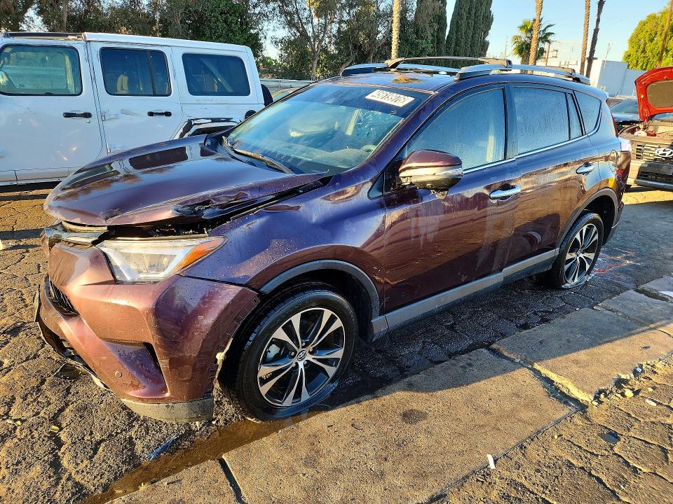 2018 TOYOTA RAV4 — VIN 2T3YFREVXJW406844