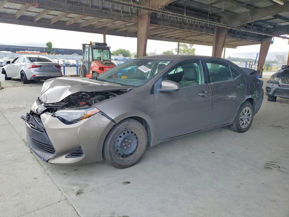 2018 TOYOTA COROLLA — VIN 2T1BURHE0JC110295
