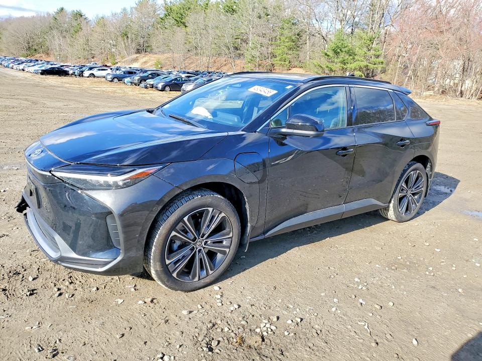 2024 TOYOTA BZ4X — VIN JTMABACA6RA053558