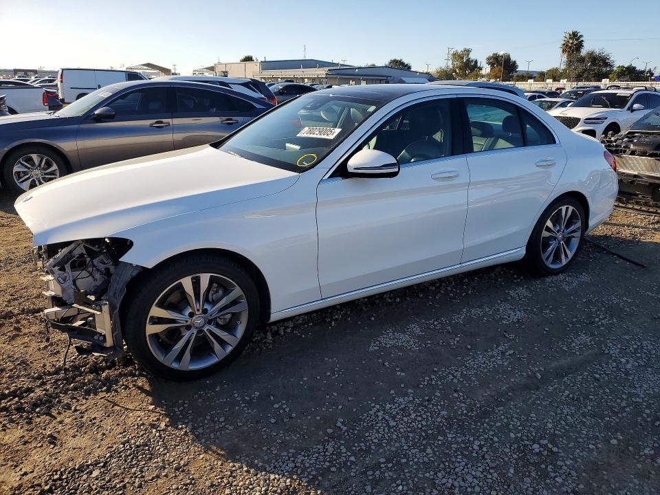 2017 MERCEDES-BENZ C — VIN 55SWF4JB3HU184961