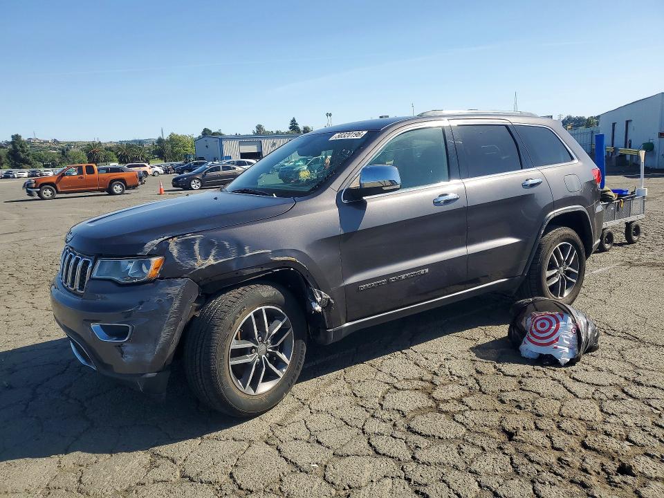 2018 JEEP GRAND CHEROKEE — VIN 1C4RJEBG7JC223390
