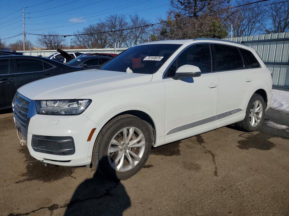 2019 AUDI Q7 — VIN WA1AHAF73KD049383