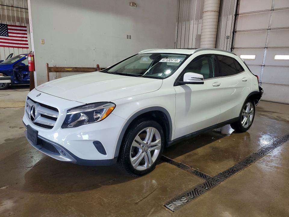 2015 MERCEDES-BENZ GLA — VIN WDCTG4GB8FJ126501