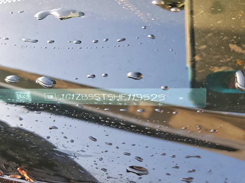 1G1ZB5ST5HF119525