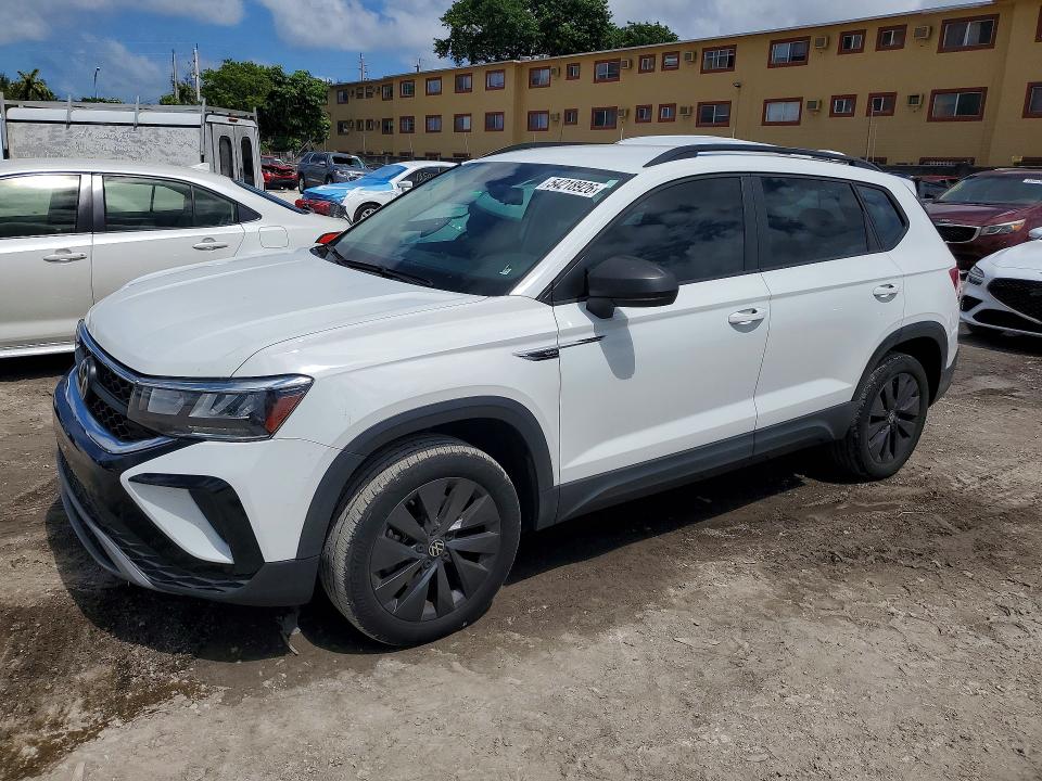 3VVDX7B24NM024909