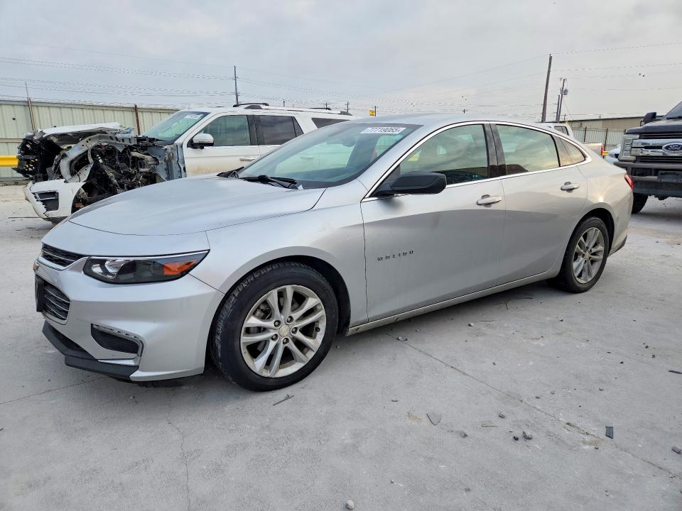 2018 CHEVROLET MALIBU — VIN 1G1ZD5ST2JF202197