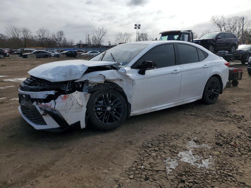 2025 TOYOTA CAMRY — VIN 4T1DBADKXSU519626