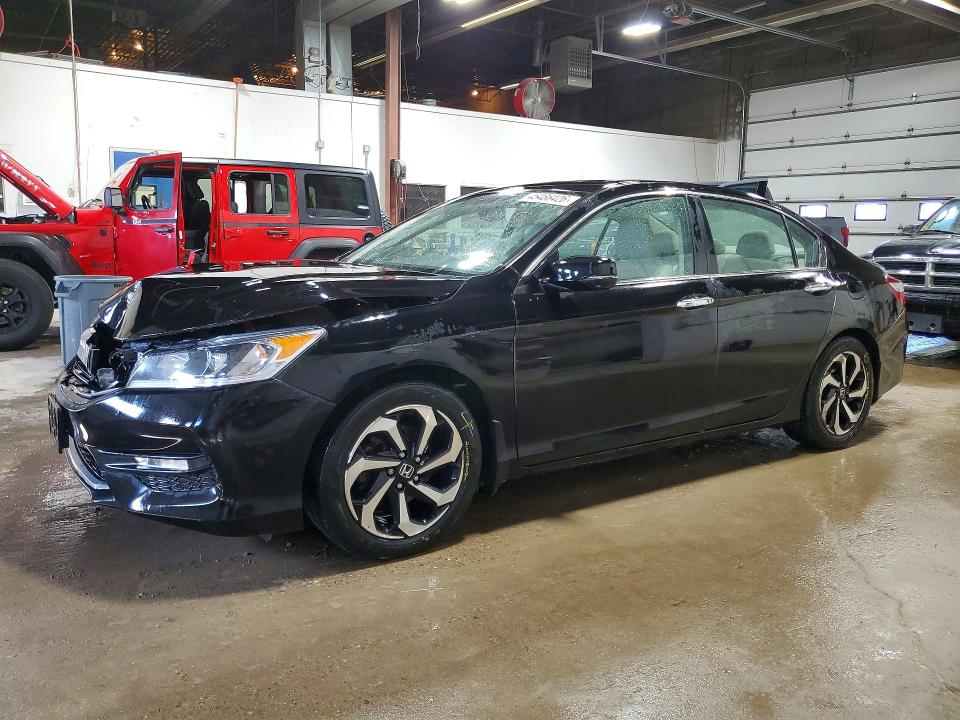 2016 HONDA ACCORD — VIN 1HGCR2F82GA130783