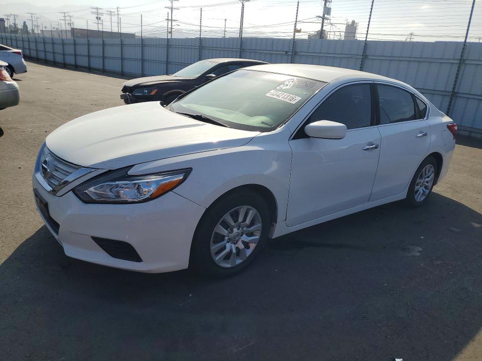 2016 NISSAN ALTIMA — VIN 1N4AL3AP2GC228847