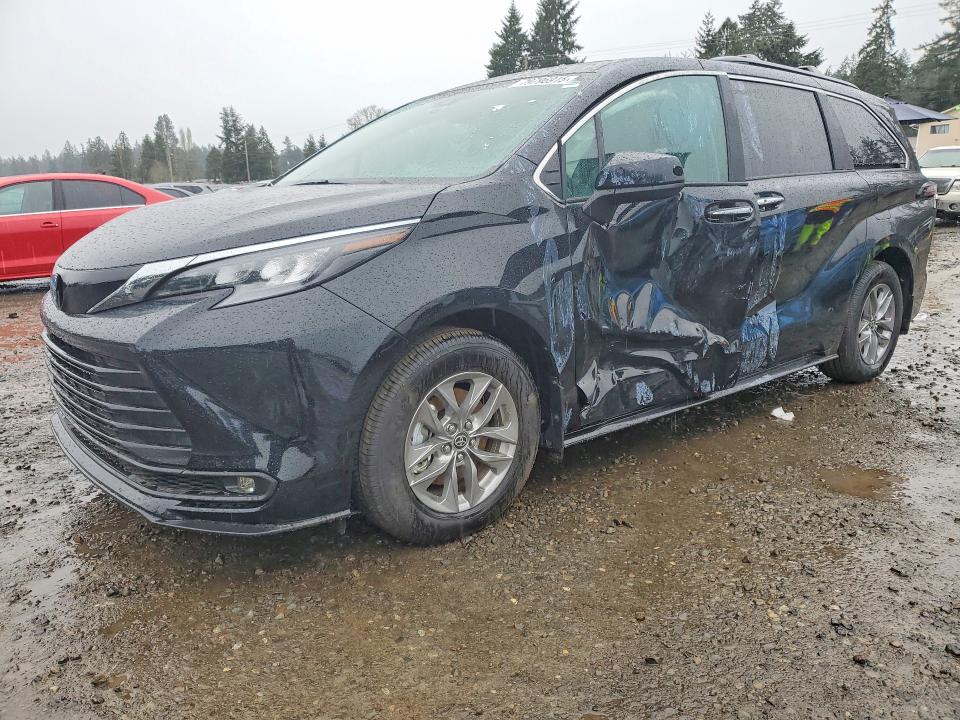 2025 TOYOTA SIENNA — VIN 5TDJSKFC7SS186289