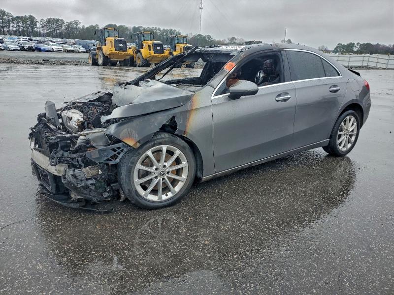 2020 MERCEDES-BENZ A — VIN WDD3G4FB5LW038081