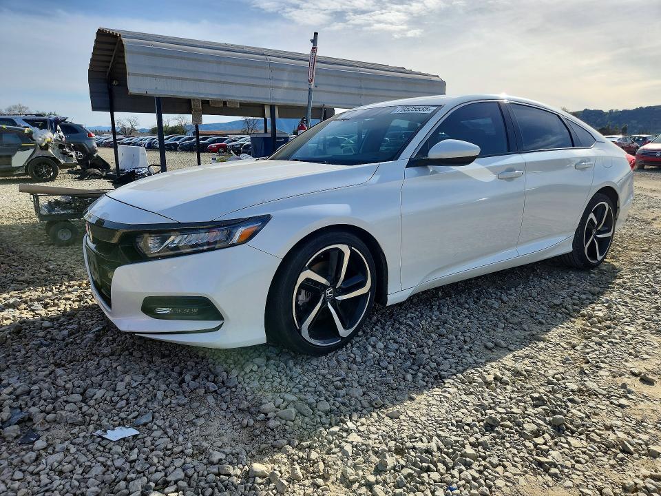 2018 HONDA ACCORD — VIN 1HGCV1F34JA077179