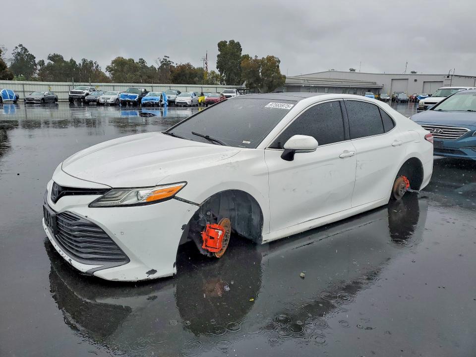2018 TOYOTA CAMRY — VIN 4T1BZ1HK8JU015653