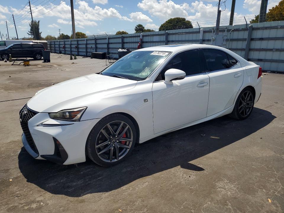 2016 LEXUS IS 200T — VIN JTHBA1D29G5009783