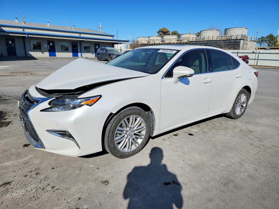 2016 LEXUS ES 350 — VIN JTHBK1GG2G2227196
