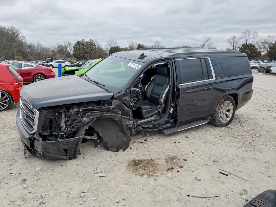 2016 GMC YUKON XL — VIN 1GKS2GKCXGR247538