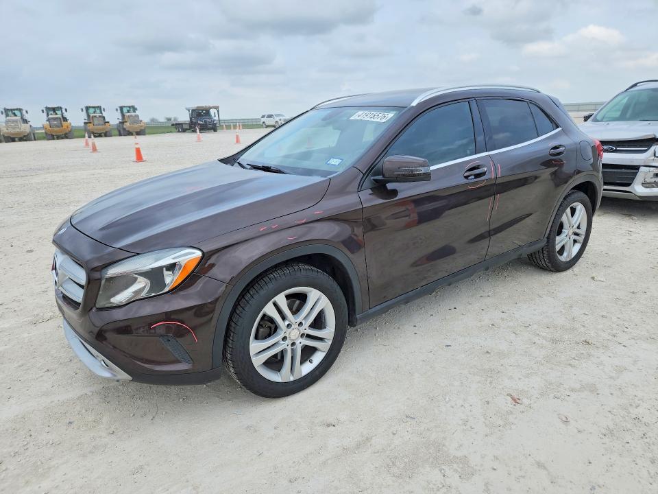 2015 MERCEDES-BENZ GLA — VIN WDCTG4GB1FJ032122