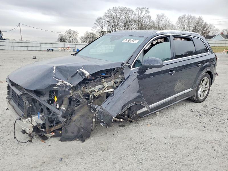 2021 AUDI Q7 — VIN WA1LXAF71MD024707