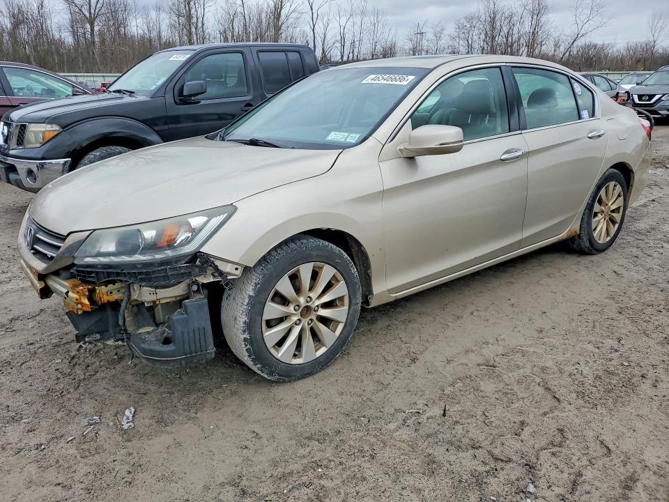 2015 HONDA ACCORD — VIN 1HGCR3F8XFA016065