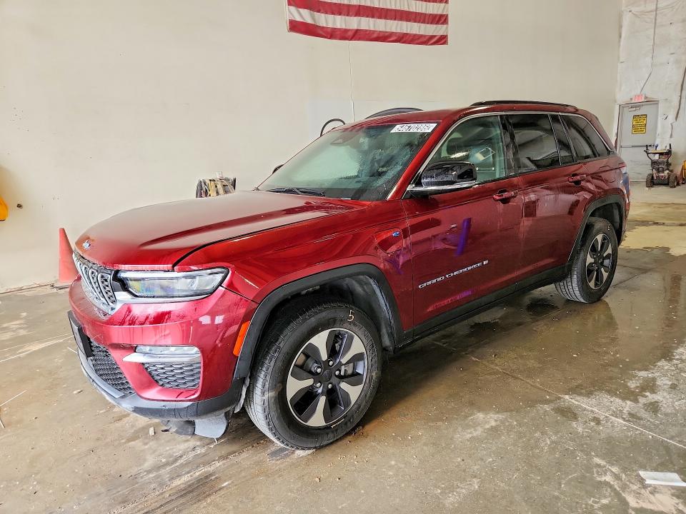 2024 JEEP GRAND CHEROKEE — VIN 1C4RJYB66R8516382