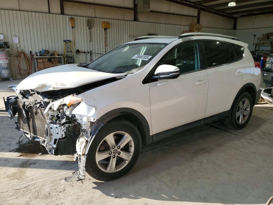 2015 TOYOTA RAV4 — VIN 2T3RFREV1FW243805