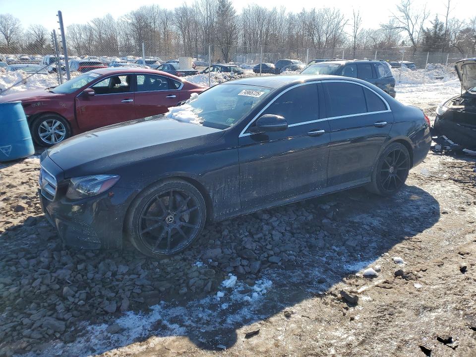 2018 MERCEDES-BENZ E — VIN WDDZF4KB5JA396777