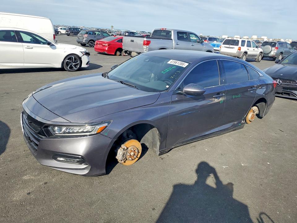 2018 HONDA ACCORD — VIN 1HGCV1F37JA028669