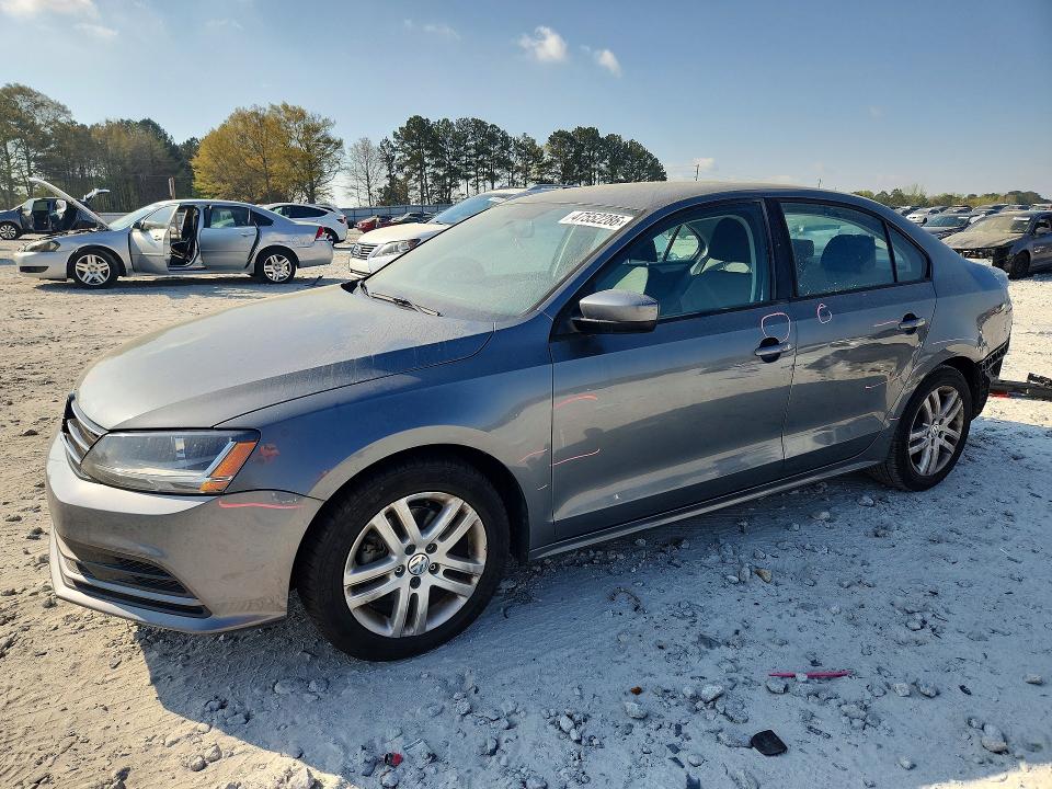 2018 VOLKSWAGEN JETTA — VIN 3VW2B7AJ1JM260387