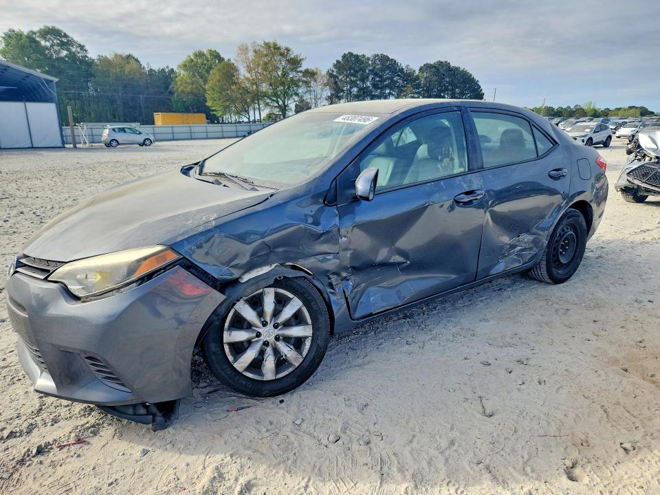 2015 TOYOTA COROLLA — VIN 2T1BURHE8FC340996