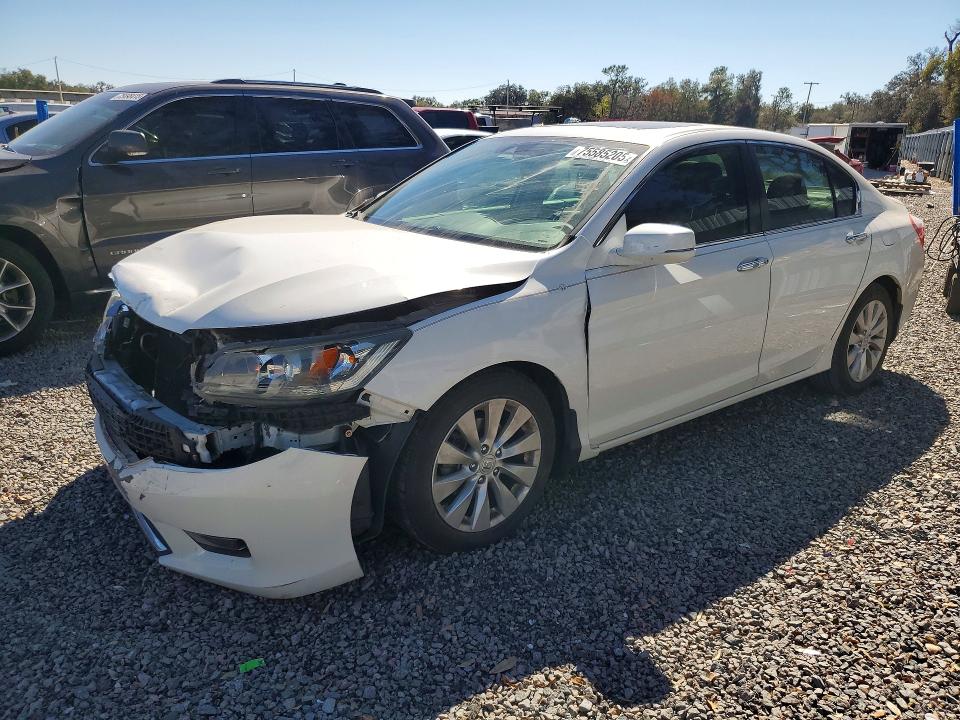 2015 HONDA ACCORD — VIN 1HGCR2F87FA260072