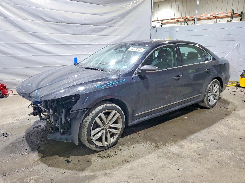 2018 VOLKSWAGEN PASSAT — VIN 1VWCA7A34JC007462