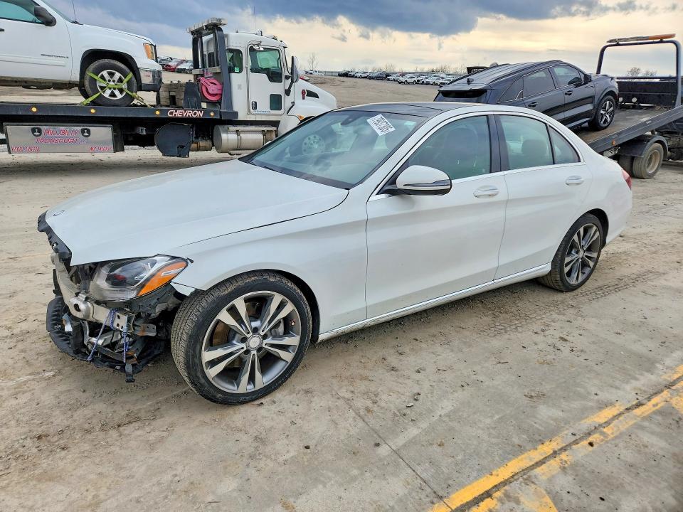 2016 MERCEDES-BENZ C — VIN 55SWF4JB5GU166637