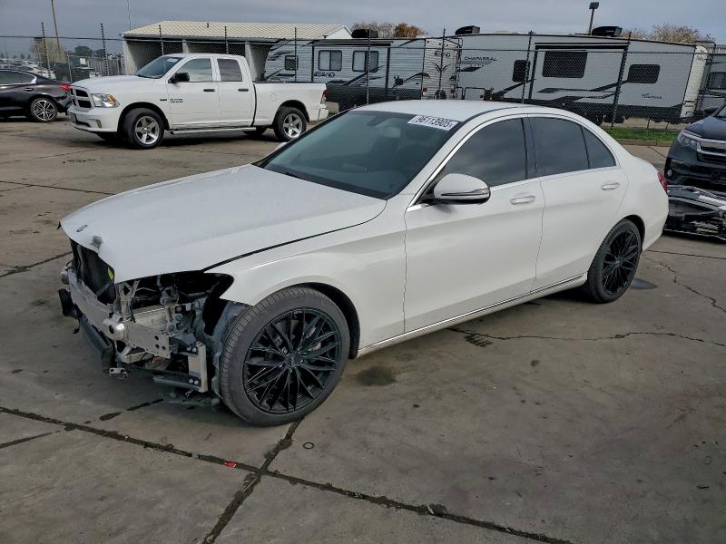 2016 MERCEDES-BENZ C — VIN 55SWF4JB5GU175788