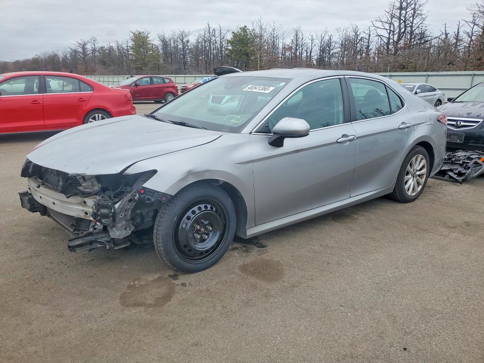 2019 TOYOTA CAMRY — VIN 4T1B11HK6KU217643