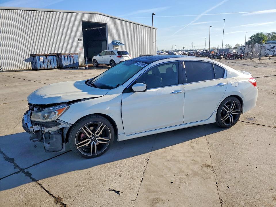 2017 HONDA ACCORD — VIN 1HGCR2F53HA037827