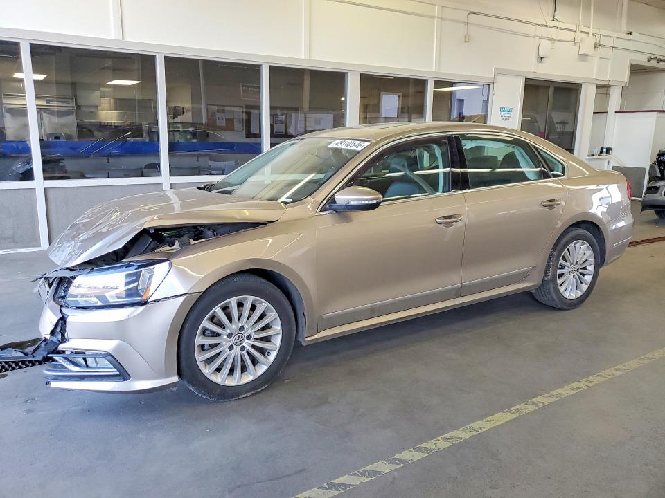 2016 VOLKSWAGEN PASSAT — VIN 1VWBT7A31GC063678