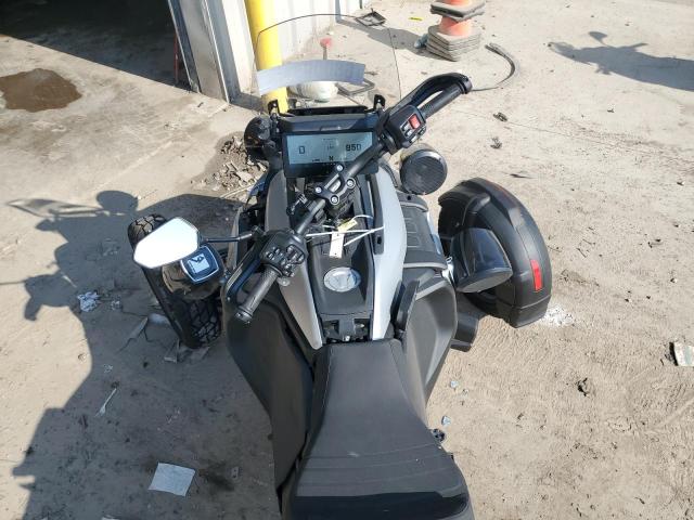 2BXBKDD27SV000065