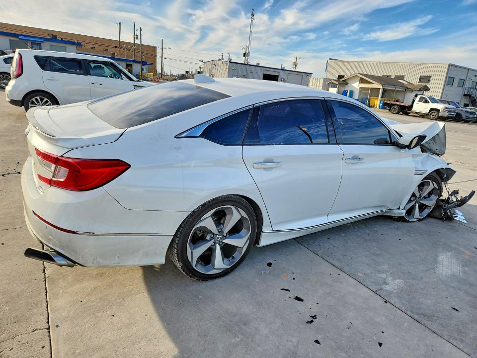1HGCV2F95NA007495