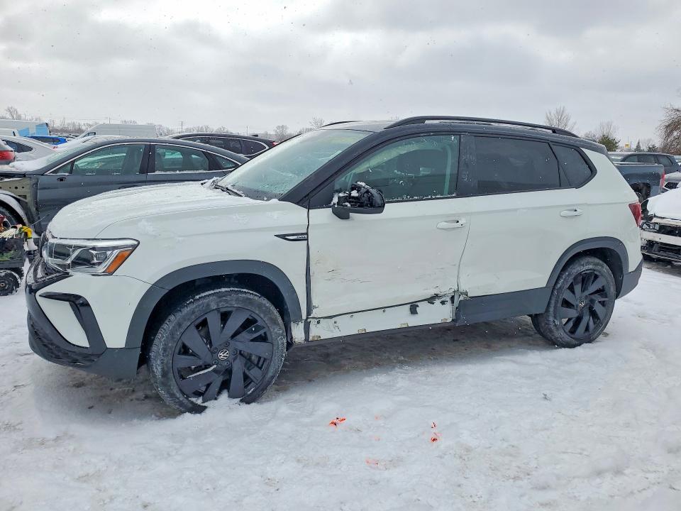 2024 VOLKSWAGEN TAOS — VIN 3VVLX7B22RM074645