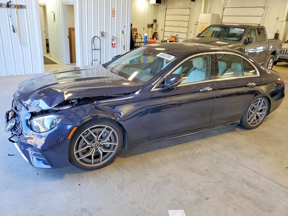 2022 MERCEDES-BENZ E — VIN W1KZF8EB4NB028366