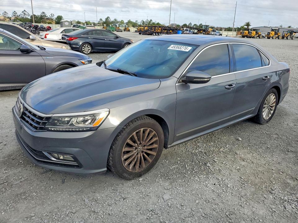 2017 VOLKSWAGEN PASSAT — VIN 1VWBT7A36HC016390