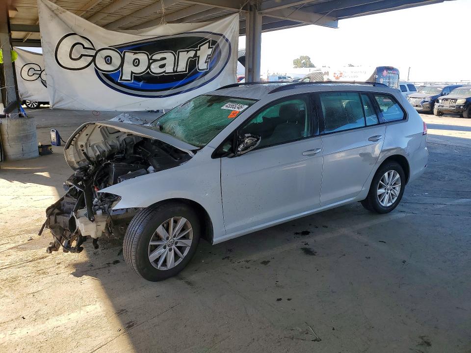 2019 VOLKSWAGEN GOLF SPORTWAGEN — VIN 3VWT57AUXKM502892