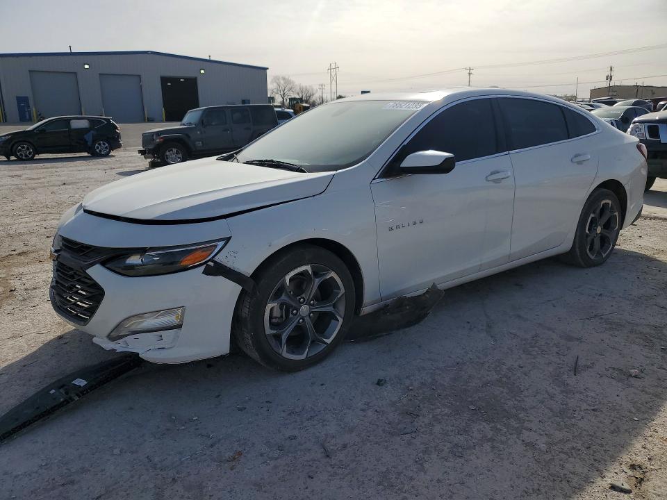 2020 CHEVROLET MALIBU — VIN 1G1ZD5ST8LF117688