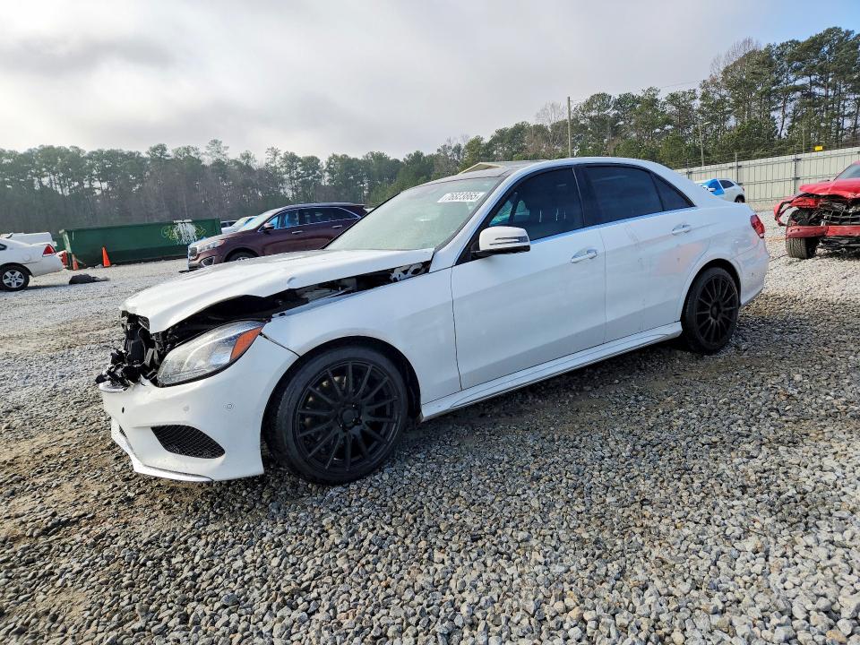 2016 MERCEDES-BENZ E — VIN WDDHF5KB4GB170671