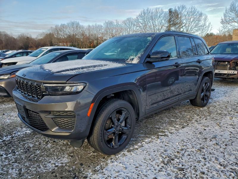 2024 JEEP GRAND CHEROKEE — VIN 1C4RJHAG8RC215703