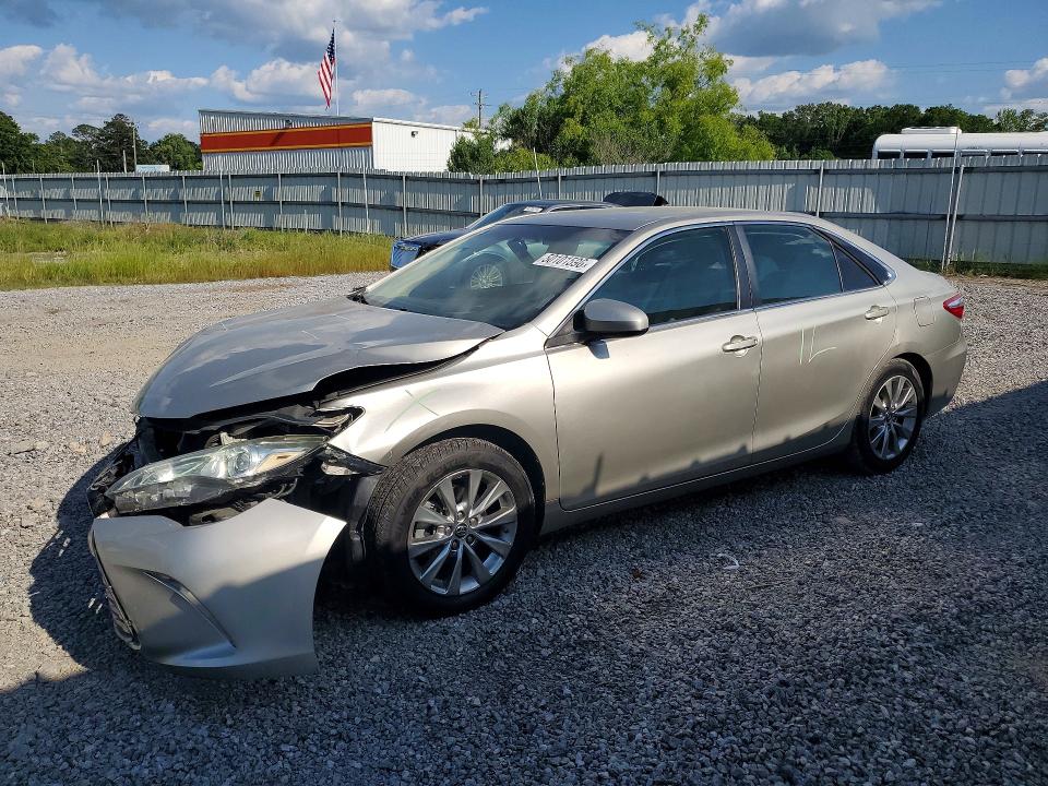 2015 TOYOTA CAMRY — VIN 4T4BF1FK1FR495270