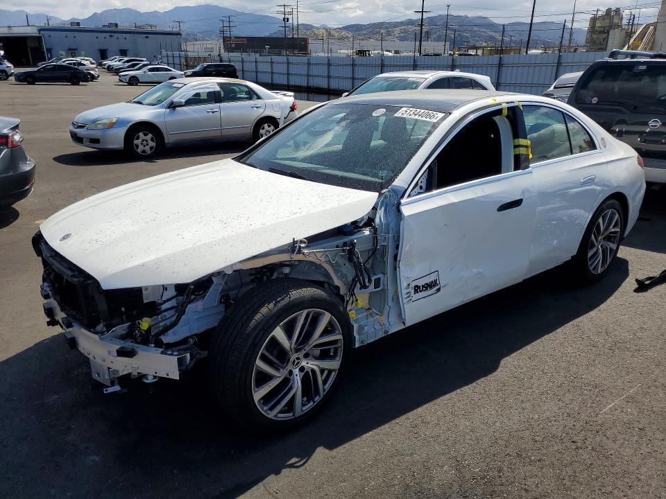 2026 MERCEDES-BENZ E — VIN W1KLF4GB4TA218151