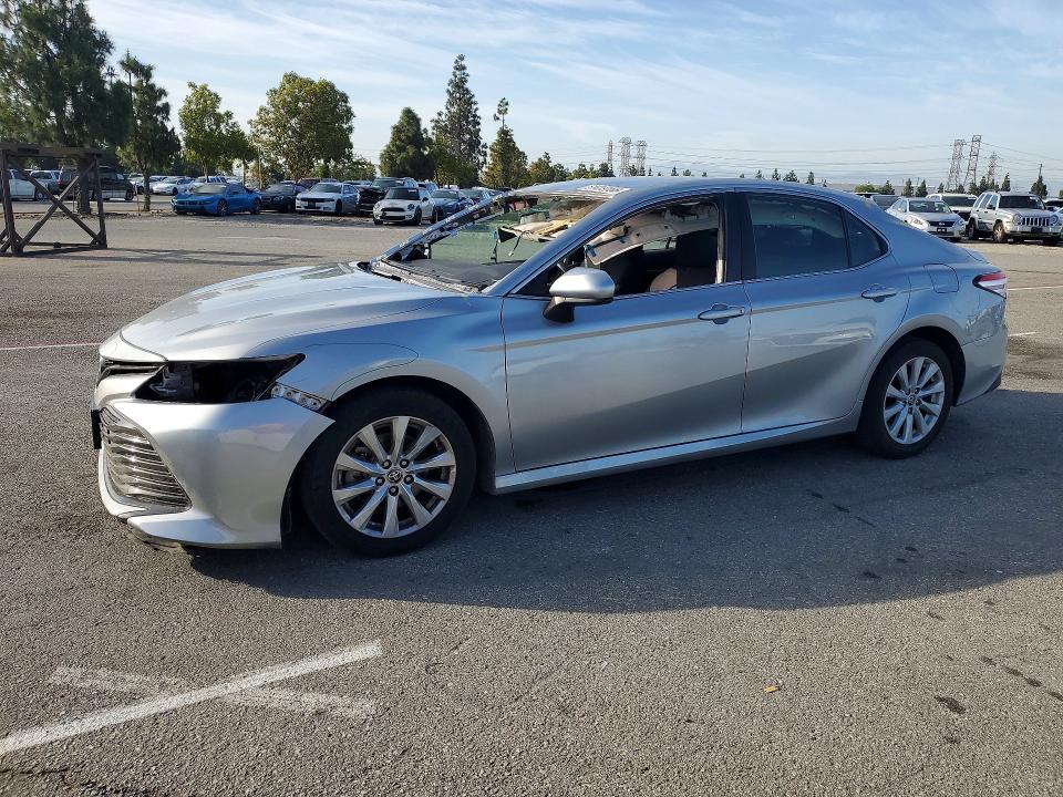 2020 TOYOTA CAMRY — VIN 4T1C11AK5LU949911