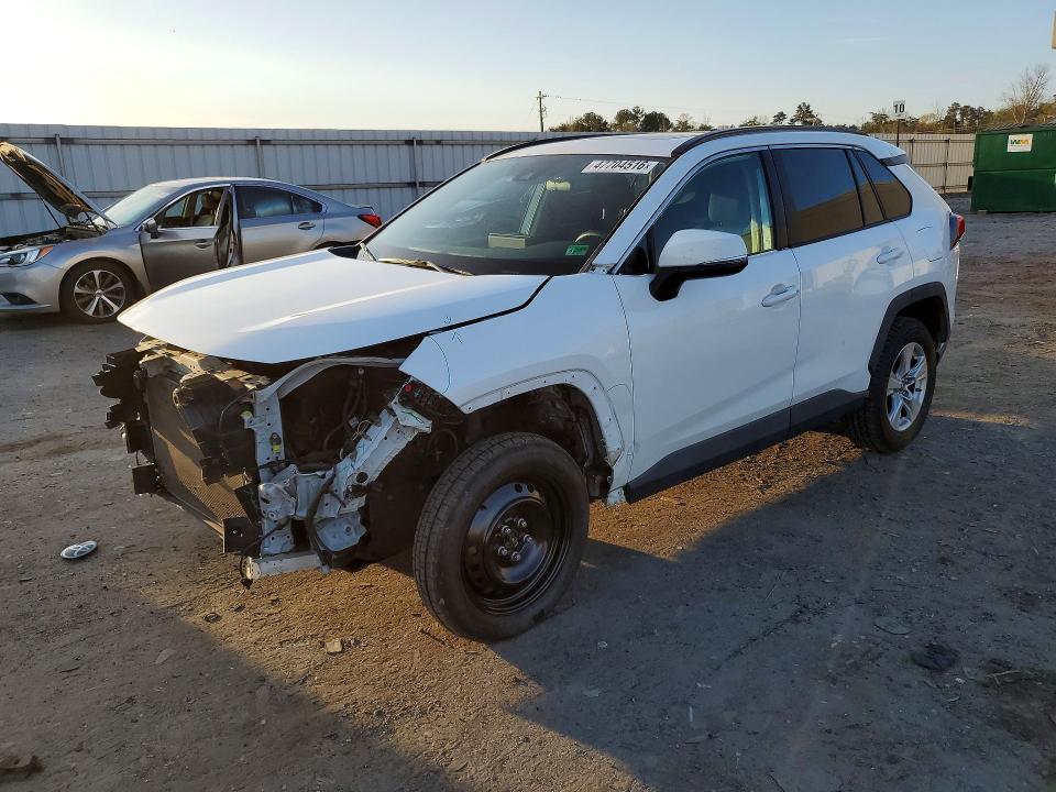 2019 TOYOTA RAV4 — VIN 2T3P1RFV4KW007454