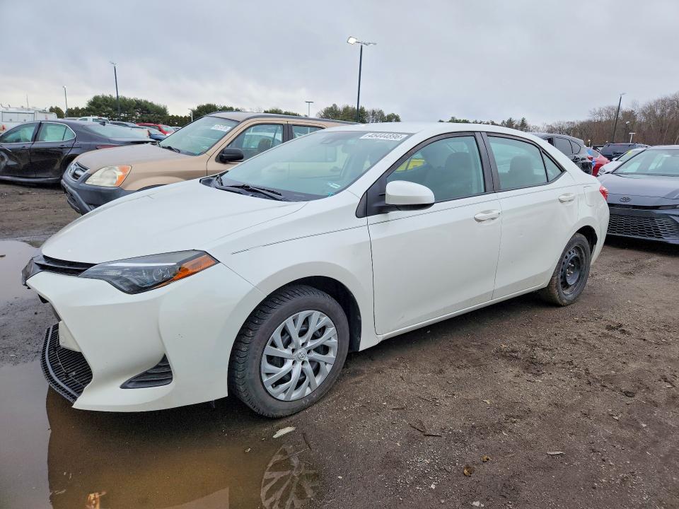2019 TOYOTA COROLLA — VIN 5YFBURHE5KP946962